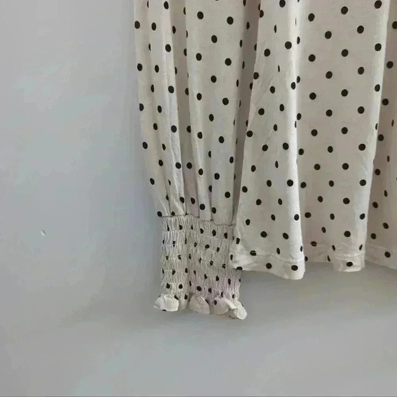 H&M | Cream with Black Polka Dots V-Neck Wrap Style Long Sleeve Top - Picture 2 of 4